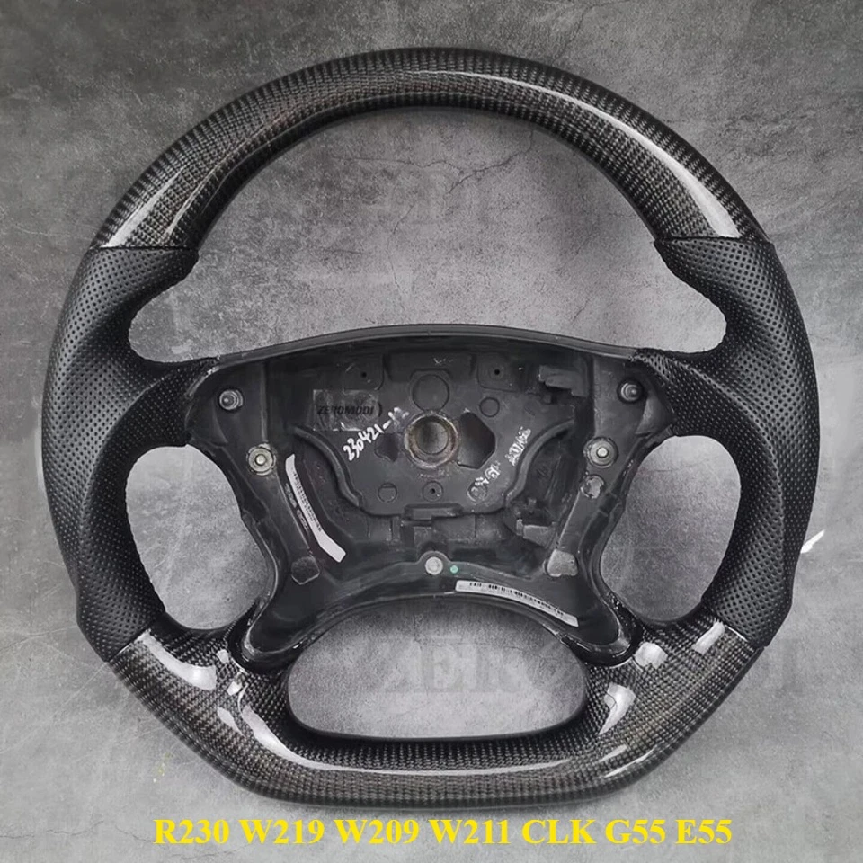 Volante de fibra de carbono para Mercedes Benz R230 W219 W209 W211 CLK G55 E55 Foto 1 de 4