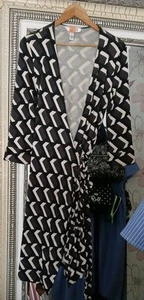 DIANE VON FURSTENBERG Ladies Black Mix 100% Silk Geometric Wrap Dress US12/UK16 - Picture 1 of 18