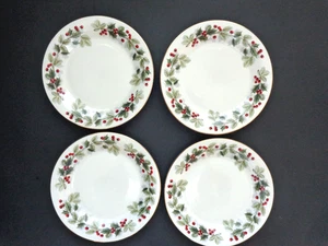 Juego de platos de ensalada Target Home HOLLY BERRY 7 3/4" 4 piezas borde dorado navideño - Imagen 1 de 9