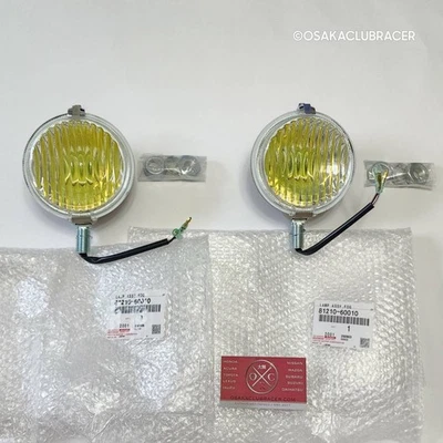 2x Genuine OEM Toyota Land Cruiser Fog Light Assy. FJ40 BJ40 FJ/HJ45 8121060010 - Image 1 of 4