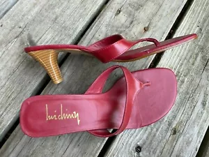 Sandalias de cuero rojo brillante punta abierta con tacón pequeño talla 39 EE. UU. 8 - Imagen 1 de 7