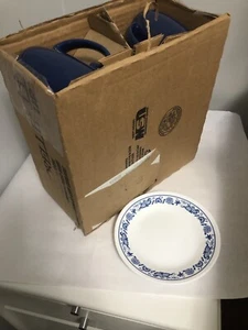 Corelle Set 4 bowls Dinner plates cups dessert Old Town Blue Onion New in box - Picture 1 of 3