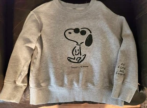 Uniqlo Yunagaba Snoopy Youth Sweatshirt Sz 5-6 - Picture 1 of 2