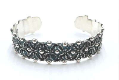 Brazalete de plata de ley de 5,75" - 20,90 gramos Foto 1 de 4