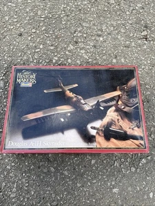 The History Makers Douglas A-1H Skyraider Revell #8615 1:40 - New Open Box - Picture 1 of 10