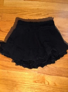 Aeropostale schwarzer Rüschen Skort Rock Größe XS adrette Damen Rüschen - Bild 1 von 4