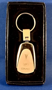 De colección GMC Buick Pontiac Llavero Desgarro Gota Largo Automático Enmarcado MA Promocional Nuevo en Caja - Imagen 1 de 5