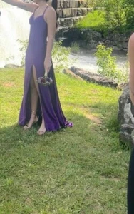 Stunning Ellie Wilder Purple Prom Dress sz 4 - Picture 1 of 4