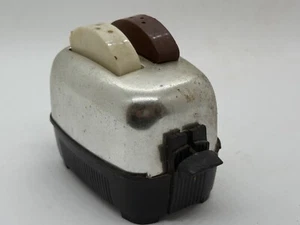 LEGGERE DESCRIZIONE!! Tostapane in plastica per pane sale/pepe shaker made in USA - Foto 1 di 9