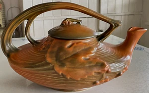 VTG 40s ROSEVILLE Pottery BUSHBERRY TEAPOT 2-T Berries Leafs w. Twig Handle READ - Picture 1 of 15