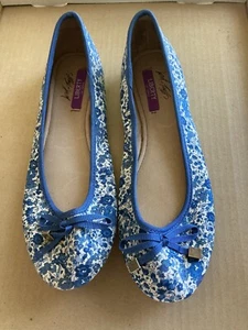 Planos de ballet Lord & Taylor Liberty of London talla 7 nunca usados - Imagen 1 de 5
