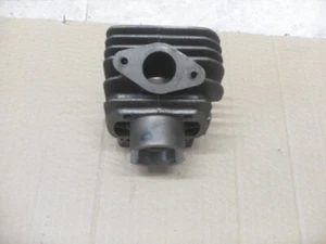 CILINDRO ORIGINALE YAMAHA CT/CR 50 ANNI 1990-1995 COD.3GF-E1311-01 NUOVO - Foto 1 di 7