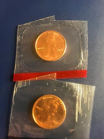 2000 P+D LINCOLN CENT STILL IN MINT CELLO NICE L@@K Cover