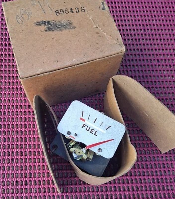 1941 Plymouth NOS MoPar FUEL GAUGE #898438 P11 Deluxe P12 Special Deluxe - Image 1 of 2