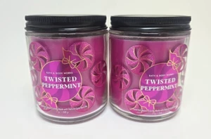 Bath & Body Works Twisted Peppermint set of 2 Single Wick 7 ounce Candles - Bild 1 von 2