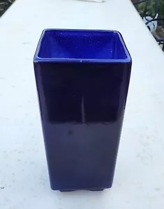 RARE ELLIS Ex1A AUSTRALIAN STUDIO POTTERY TALL RECTANGULAR NAVY BLUE VASE 29CM - Picture 1 of 9