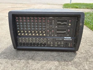 Procesador mezclador alimentado Mackie 808M serie FR 2x600 vatios - repuestos o reparación - Imagen 1 de 8