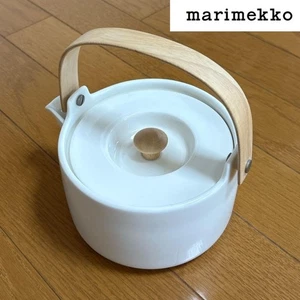 Marimekko Oiva Teekanne weiß Logo bedruckt 700ml 950g fast neuwertig kostenloser Versand aus Japan - Bild 1 von 6
