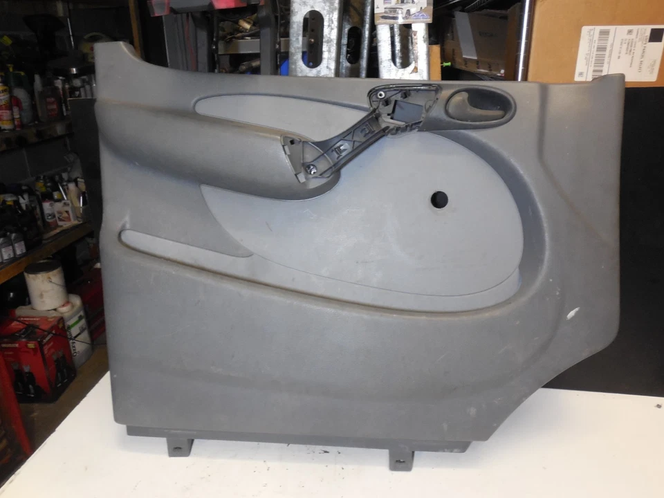 Panel de moldura de puerta delantera izquierda 9017201270 02-06 Mercedes Dodge Sprinter A 9017201370 Foto 1 de 4