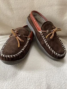 CABELA'S Brown Suede Non-Slip Sole, Moccasins Easy-On Mocs SLIPPERS Mens Size 10 - Picture 1 of 12