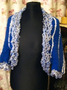 Handgestrickter Bolero 36-42,Neu Blau/weiß mit Häkelborte - Bild 1 von 6
