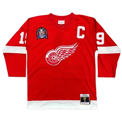 Mitchell & Ness Steve Yzerman Detroit Red Wings '97 Stanley Cup Jersey, Sze L/XL - Image 1 of 4