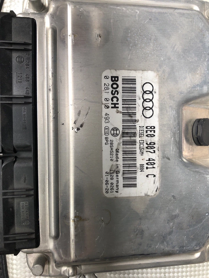 Centralina Motore Audi A4 B6 8E 2.5 TDI 8E0907401C - Immagine 1 di 1