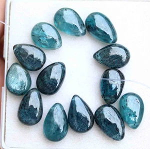 50,9 quilates NATURAL VERDE OSCURO CIANITA 8*11,5 MM CUENTAS LÁGRIMA Pera Briolette 13 piezas - Imagen 1 de 3