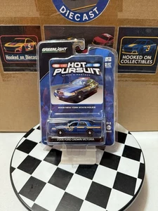 Hot Pursuit New York State Trooper 2008 Crown Victoria Interceptor 1/64 Series 5 - Picture 1 of 6