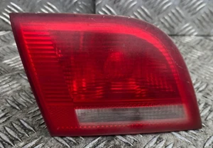 AUDI A3 5-TÜRER 2004-2013 RÜCKLEUCHTE BEIFAHRERSEITE HINTEN NSR INNEN 8P4945093B - Bild 1 von 4
