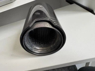 PUNTA DE ESCAPE BMW M2 M3 M4 F80 F82 F83 F87 M PERFORMANCE - ORIGINAL - 18302358110 Foto 1 de 4