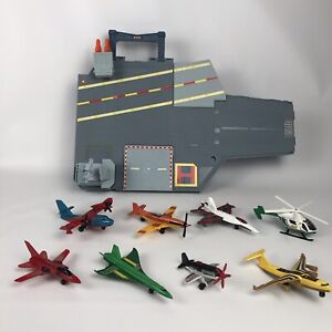 Matchbox SKY BUSTERS Aircraft Carrier Playset Travel Case + Diecast Plane Lot