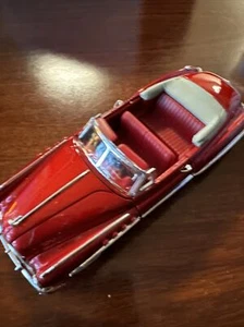 1949 Buick Roadmaster Convertible - 1/32 Scale Signature Diecast Models H7 - Picture 1 of 8