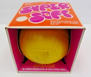 Bola súper blanda vintage de Hedstrom con paquete de caja original espuma suave inflable difícil de encontrar - Imagen 1 de 3