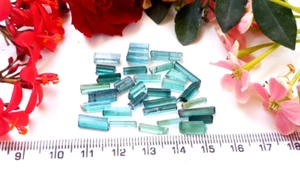 Hermoso lote de 35 quilates tipo cristal turmalina color azul y grado áspero buena calidad - Imagen 1 de 5