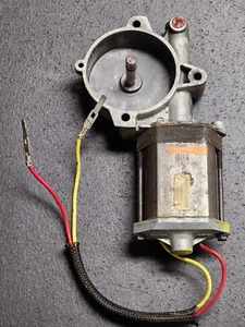 Fits 1994-1996 Ford Mustang Front Right Power Window Lift Motor/Missing Gear Kit - Picture 1 of 5