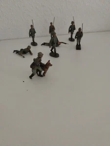 Lineol Germany Soldaten mit Gewehr Hund Handgranate 2wk - Bild 1 von 24