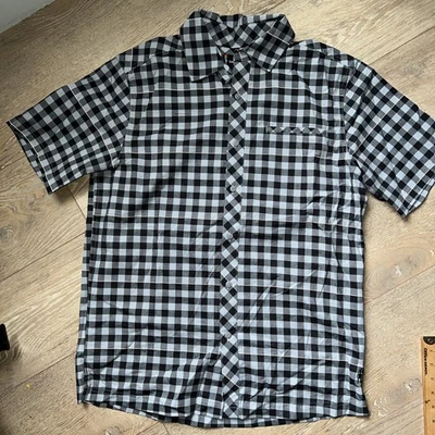 Smartwool Men’s Button Up Shirt M Short Sleeve Plaid Gingham Merino Blend. - Image 1 of 4