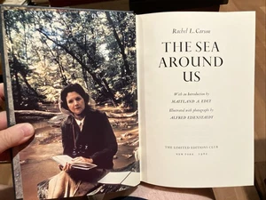 THE SEA AROUND US BY RACHEL L. CARSON 1980 SIGNED LTD - Bild 1 von 13