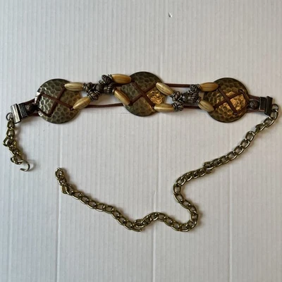 Cinturón de cadena S-M cuentas de conchos de latón martillado Foto 1 de 4