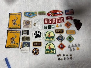 BOY SCOUT LOT OF 50 PATCHES MERIT BADGES PINS BELT BUCKLE CUB SCOUTS - Picture 1 of 15