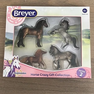 Breyer Stablemates Horse Crazy Gift Collection Set Quattro Cavalli Serie 2 Nuovo - Foto 1 di 7