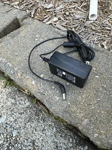 AUVIO AC Adapter Netzteil GPE365-180200-1 - getestet - Bild 1 von 3