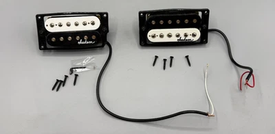 Guitarra Jackson JS32 Rhoads Flying V 2020 Humbucker puente y pastillas para cuello Foto 1 de 4