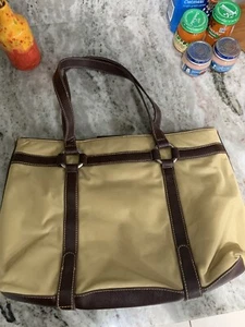Tommy Hilfiger purse/bag. Excellent Condition - Picture 1 of 5