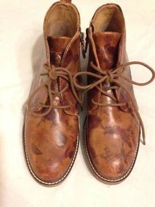 COMFORTTIVA DAMEN REBECA BLUMENMUSTER LEDER CHUKKA STIEFEL - GRÖSSE 9 - Bild 1 von 23