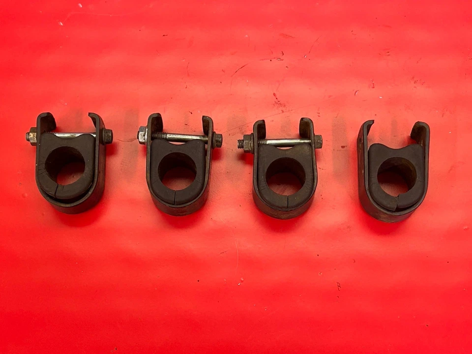 Honda TRX250 1985-87 Fourtrax 2x4 abrazaderas de soporte de portaequipajes delanteras + traseras Foto 1 de 1