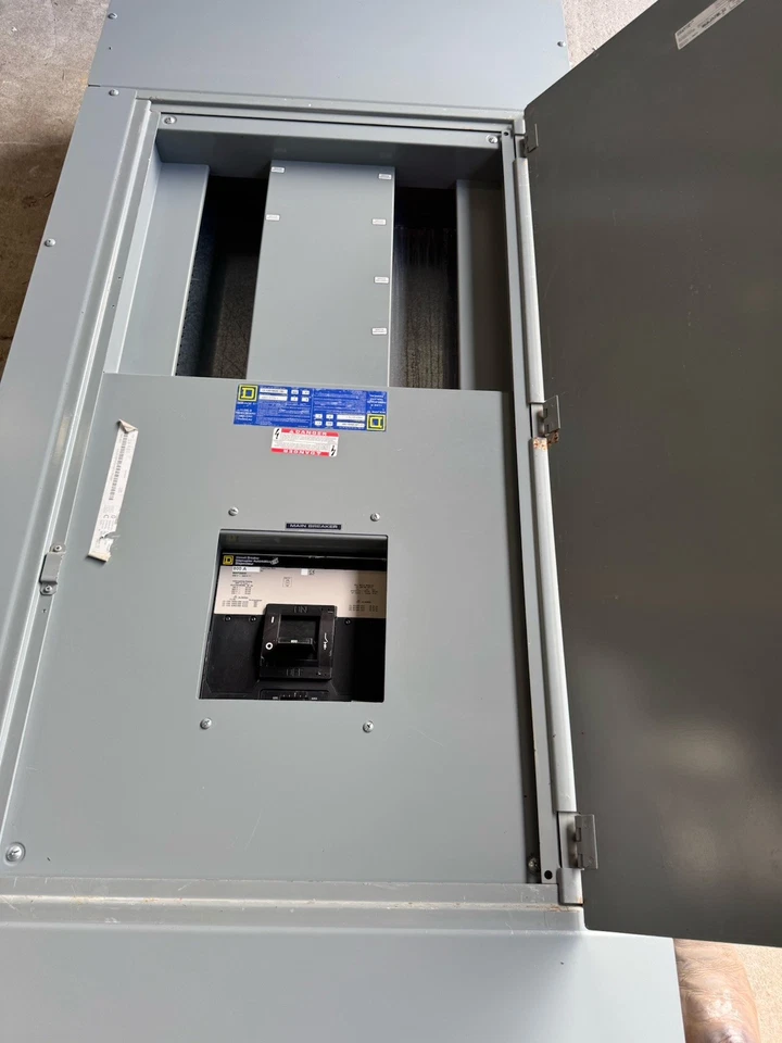 SQUARE D HCM 800 AMP 277/480V  MAIN BREAKER I-LINE PANELBOARD NEMA 1 INDOOR - Image 1 of 4