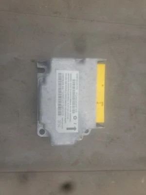 2006-2007 Jeep Liberty SRS Control Module OEM P04606997AB - Image 1 of 3