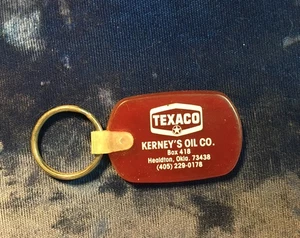 NANEE-B) TEXACO VTG. SCHLÜSSELANHÄNGER & RING. KERNEY’S OIL CO. HEALDTON, OKLAHOMA. - Bild 1 von 2